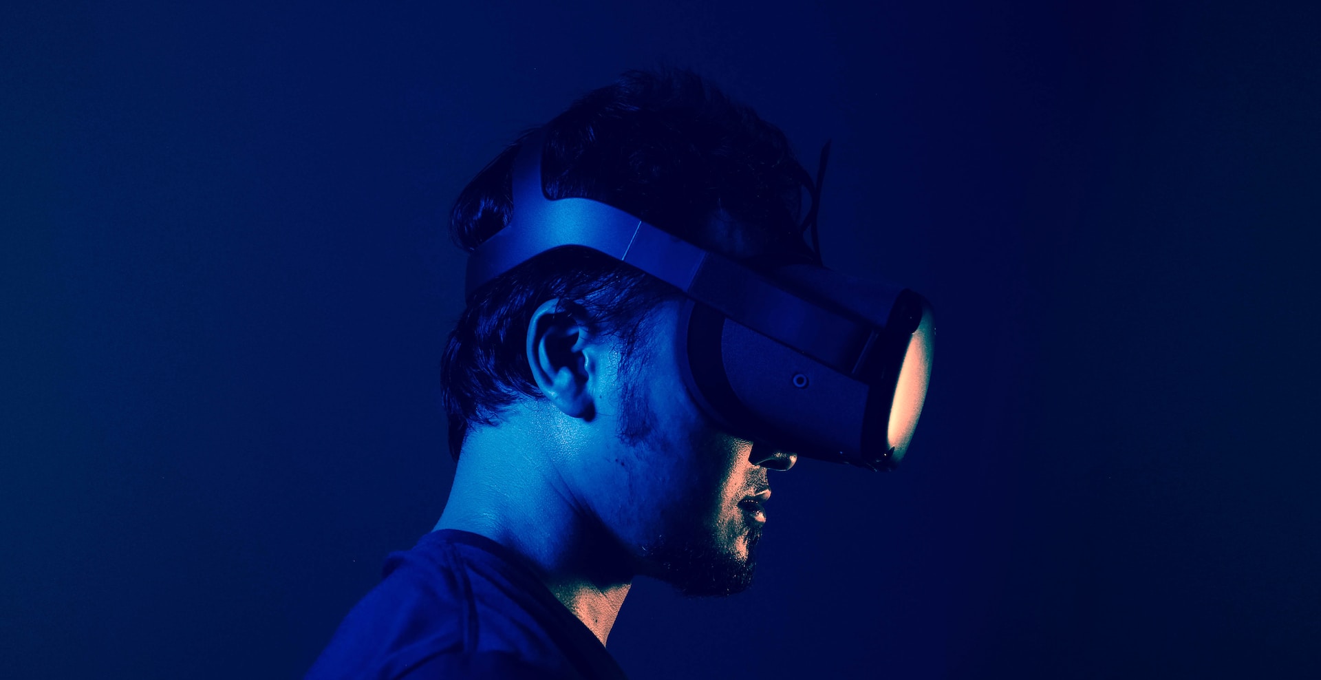 metaverse-headset